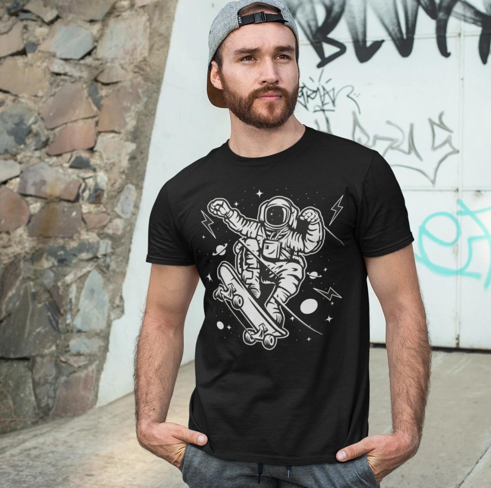 ASTRONAUT SKATEBOARDING SPACE MALE ADULTS T shirt | GIFT | NOVELTY | BIRTHDAY XL