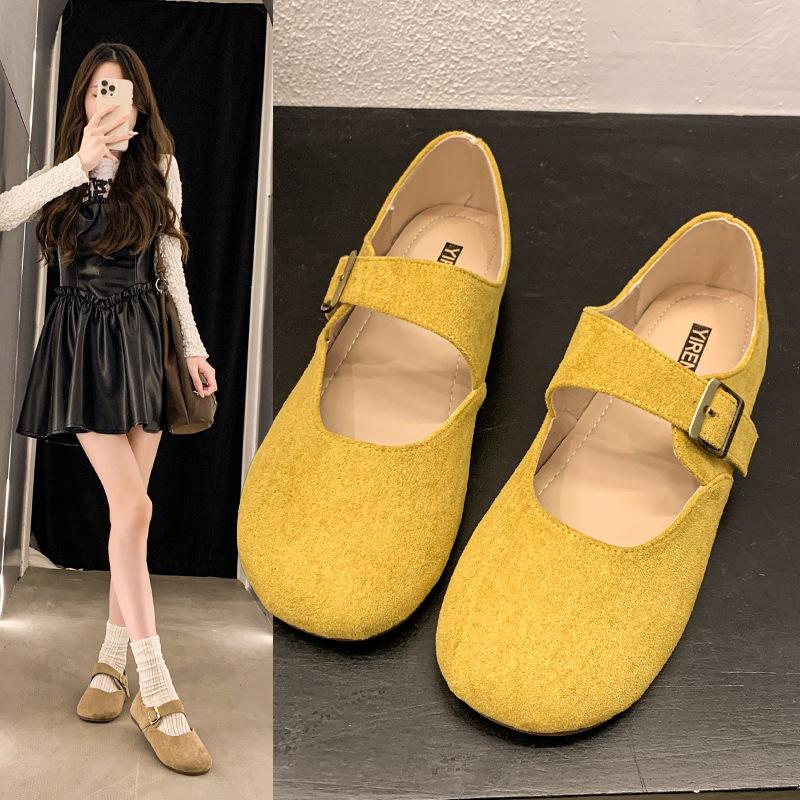 Mary Jane women's autumn 2025 new retro round head belt buckle with thick heel round head light mouth single shoes women