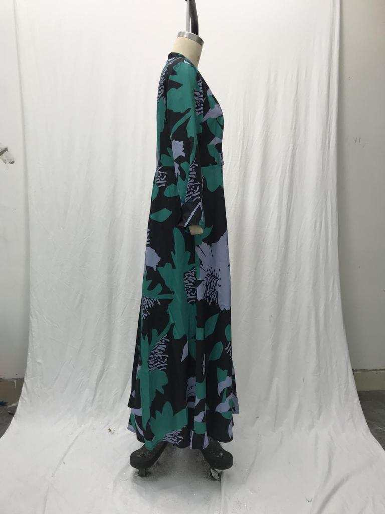 Vestido de Mujer Primavera/Verano 2024 Ajustado a la Cintura con Línea A y Estampado Digital con Bajo Amplio