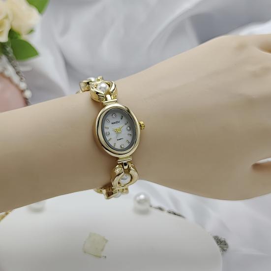 Ladies Bracelet Watch Faux Pearl Oval Dial Watch Women Vintage Quartz Wristwatch Elegant Dress Watch for Party Date