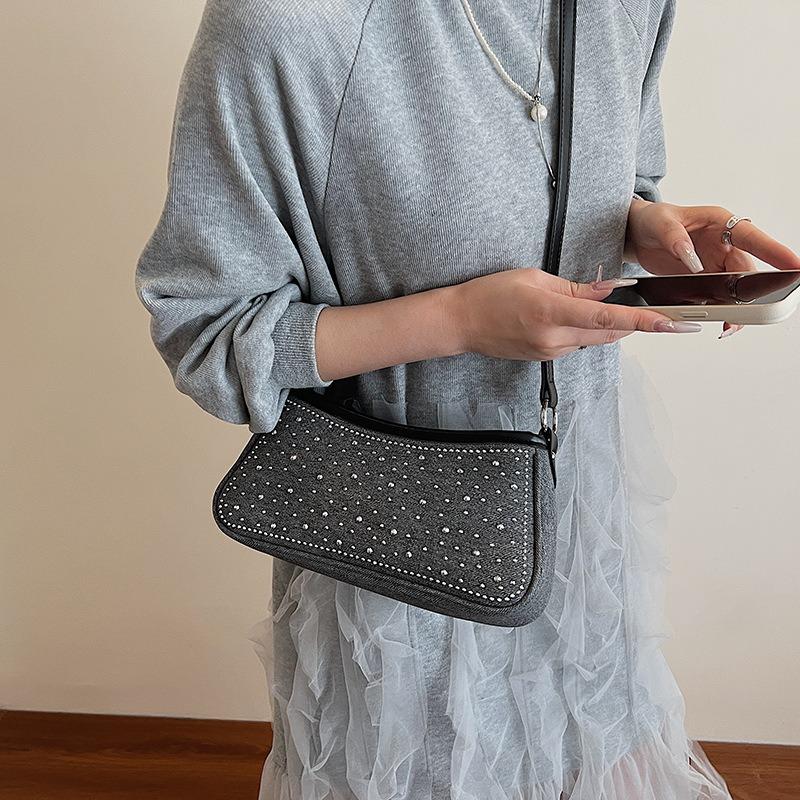 Summer Niche Bag Women's New Versatile Messenger Bag Fashion Shoulder Underarm Small Square Bag