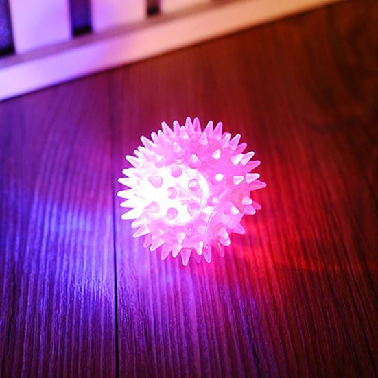 Bouncing Light-Up Ball Spiky Rubber Sensory Toy with Flashing Colors Cat Dog Chewing Toy Teeth Cleaning Thorn Balls