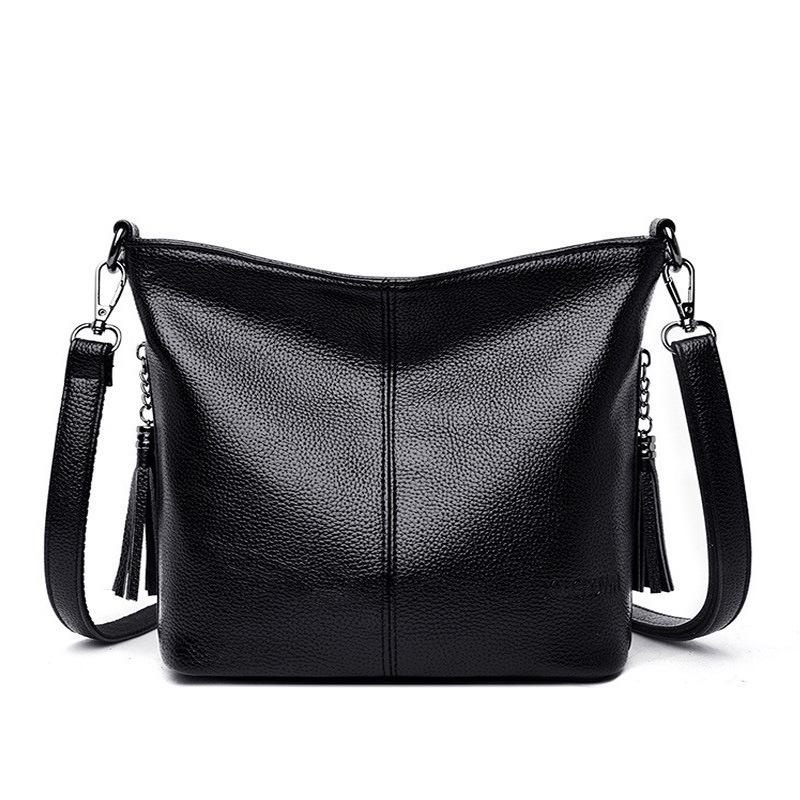 2024 Spring/Summer Tassel Mom Bag: Versatile Korean-Style Crossbody Bucket Bag with Large Capacity