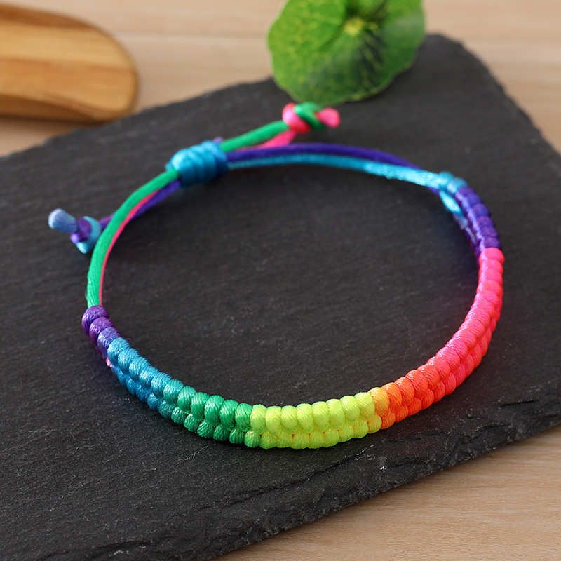 

Простой плетеный браслет из красной веревки ручной работы Звезда Того же стиля Кинг-Конг Год рождения Несущий шнурок Фестиваль лодок-драконов Цветная веревка Оптом Phoenix Tail Colored Rope Bracelet