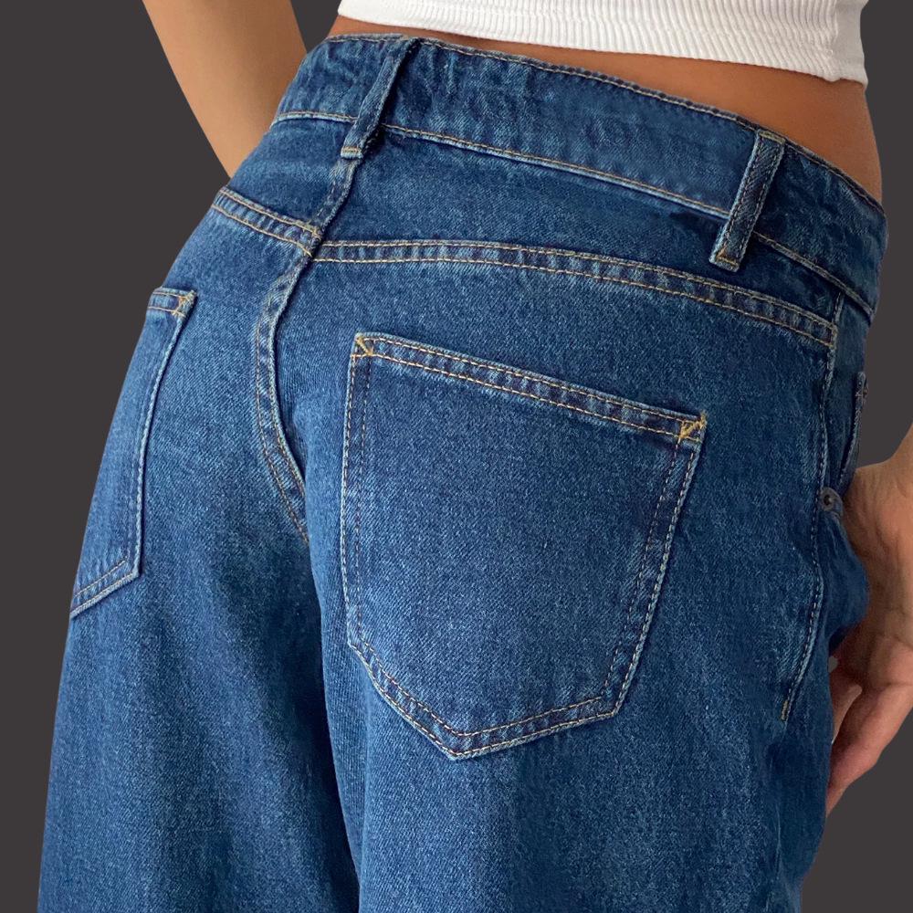 Retro Slim-Fit Wide-Leg Women's Denim Pants