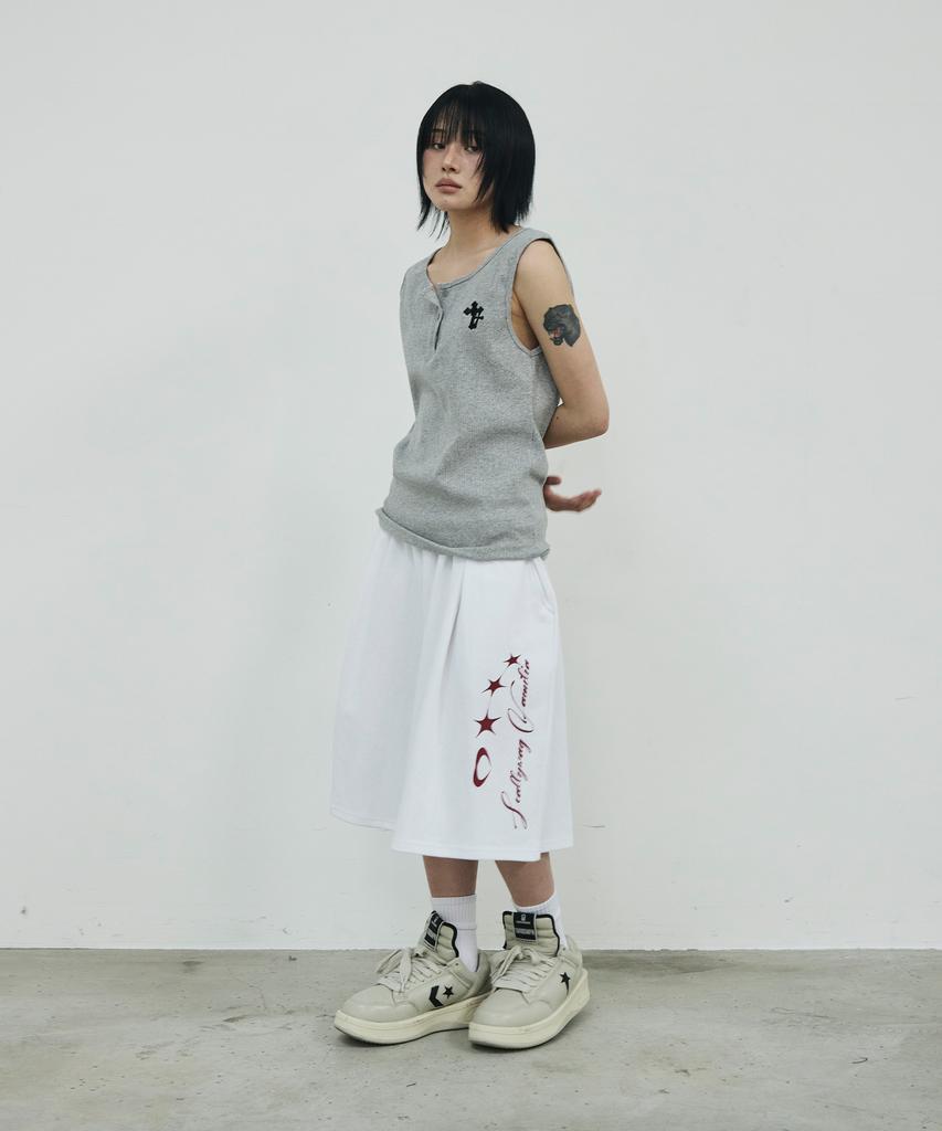 SCALLYWAG [Ryu Jeong-Ran × Skelly Wung] Side Familia Bermuda Training Shorts [White]