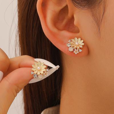 Elegante Gänseblümchen und Sonnenblumen Zirkonia Perlen Ohrstecker