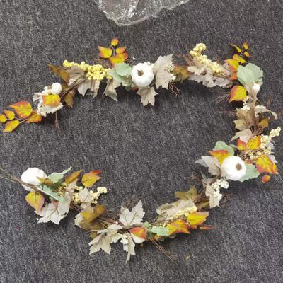 Yousheng Artificial Maple Leaf Garland 6Ft Pumpkin Berries Garland Fall Decoration Harvest Garland for Farmhouse Home Porch Mantel Thanksgiving