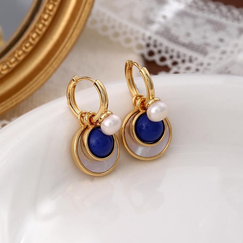 

Женские серьги из жемчуга и циркония высшего качества — настоящее позолоченное серебро для лета