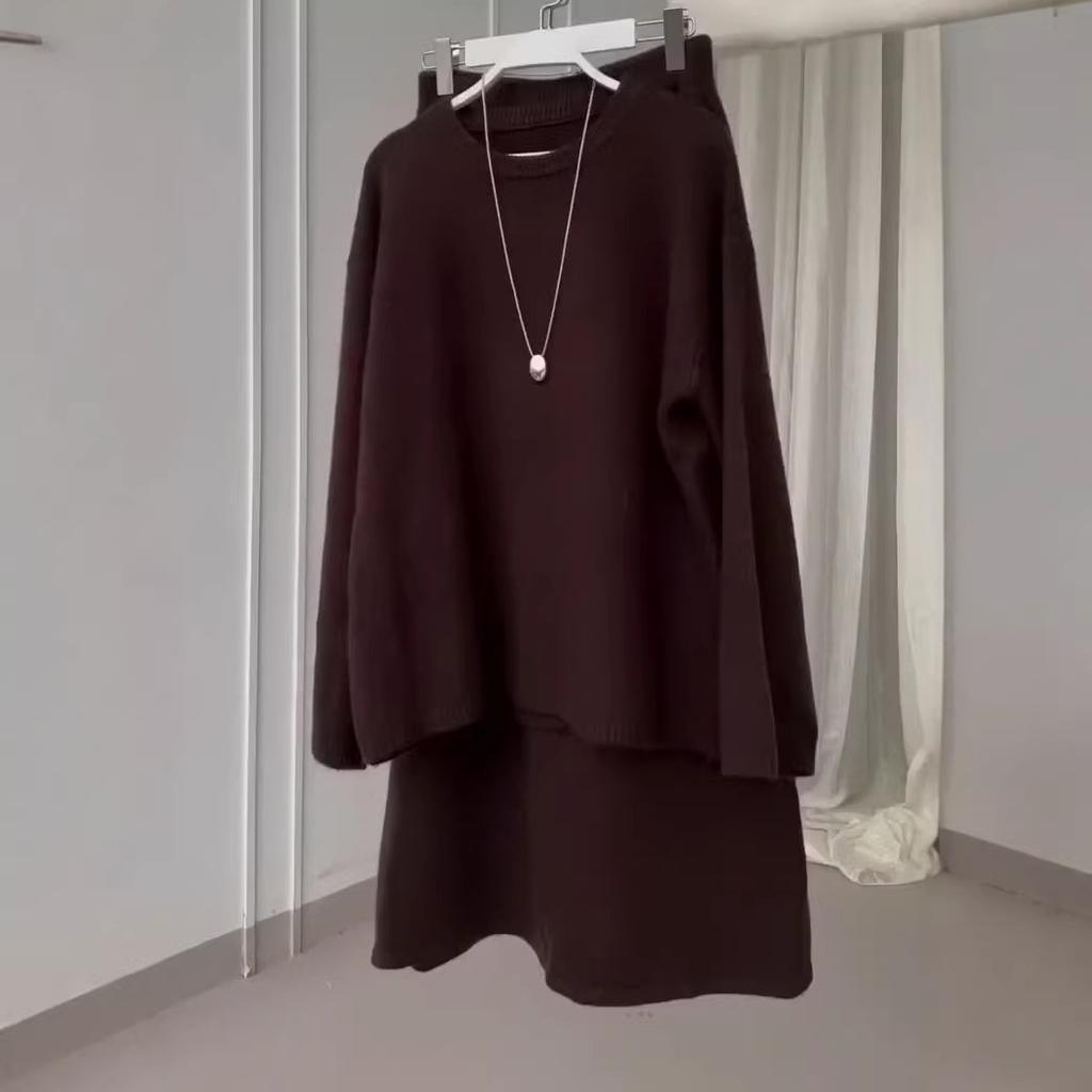 Cross-border European and American women's clothing fashion temperament round neck long sleeve simple loose knitted sweater straight skirt set
