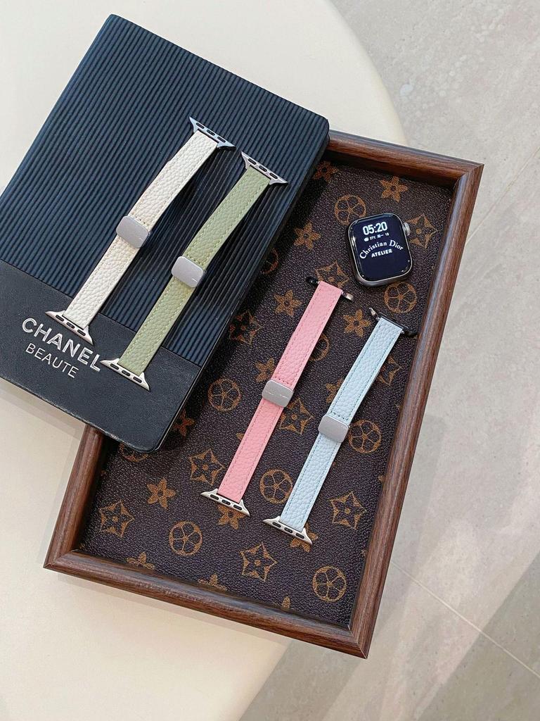 Lychee Grain Magnetic Strap for Apple iWatch, Huawei GT5, and Xiaomi 9 Pro