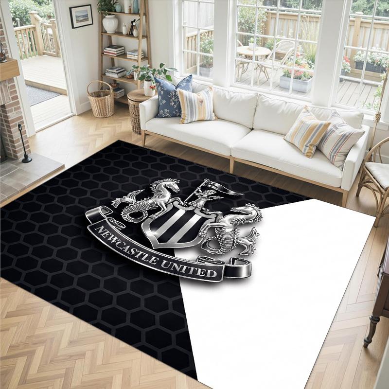 Newcastle United Fußball Design Kristall Samt Teppich Gemütlich Nein?Rutschfester Teppich mit Aufdruck für Schlafzimmer Wohnzimmer Eingang