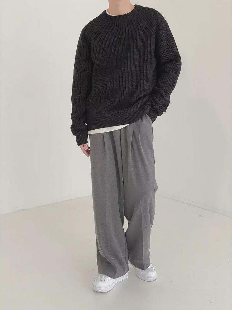 Men's Korean Style Round Neck Solid Color Sweater - High-End & Trendy Autumn/Winter Casual Pullover