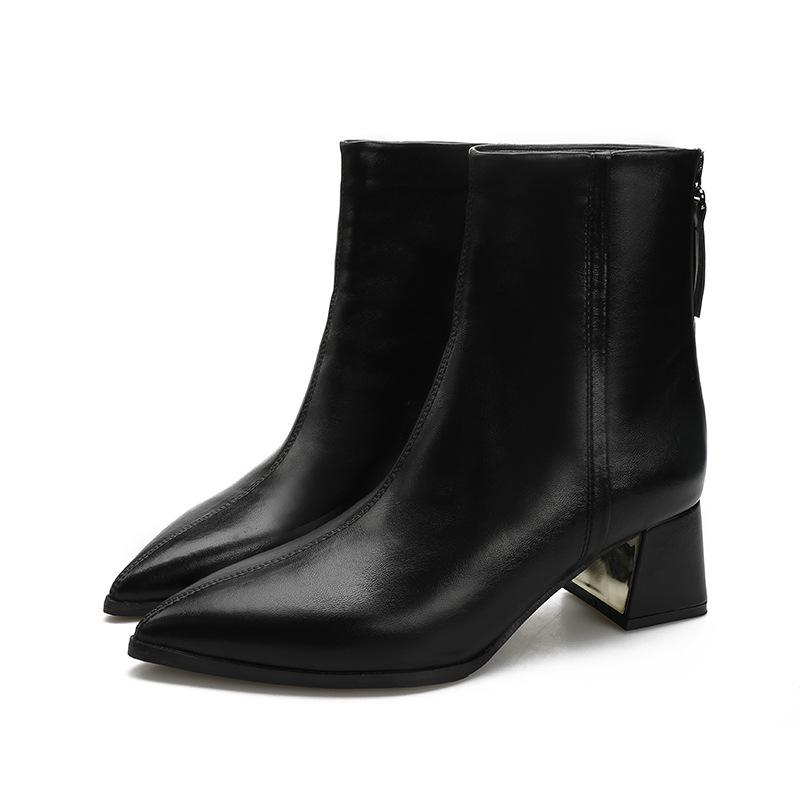 Korean version of pointed brown short boots, children's customized rear zipper thick heel women's boots customized autumn and winter new high-heeled