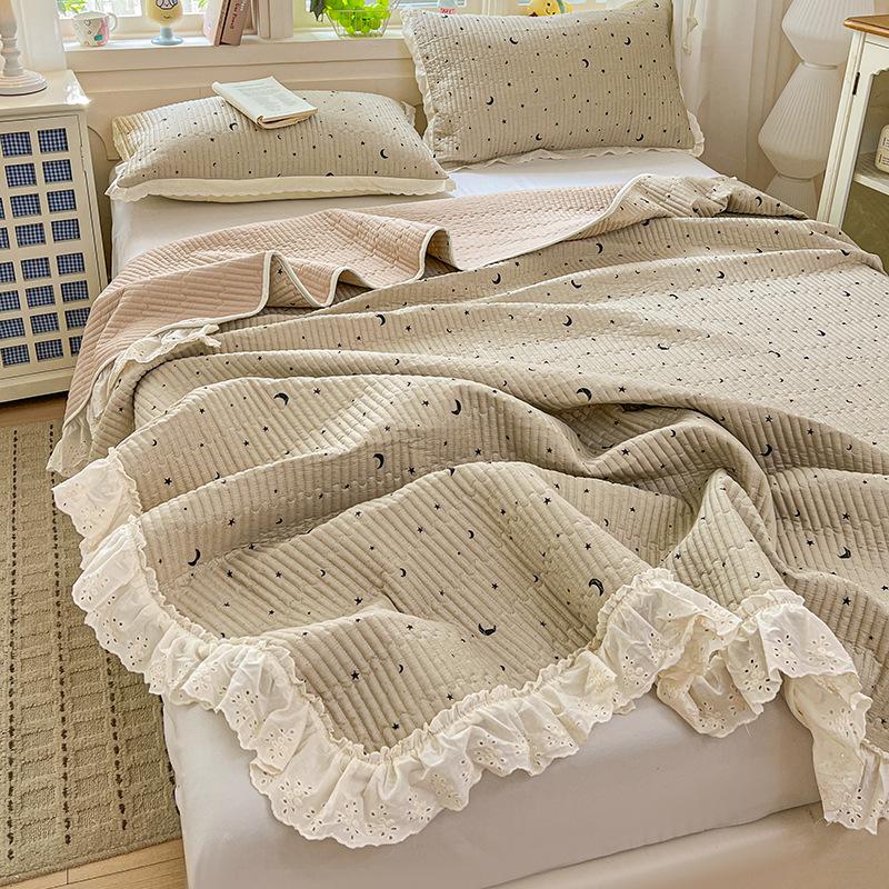 Korean Style All-Cotton Quilted Lace Bedspread Set: Fresh Double Tatami Cover with Thick Bed Sheet.