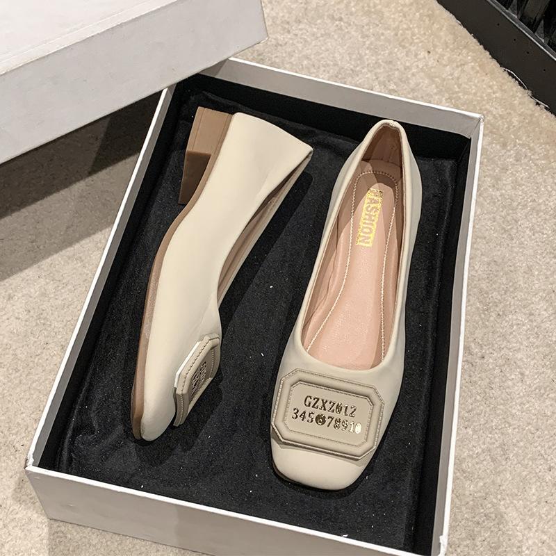 Shallow single shoes 22 small fragrant style with new square head beanie shoes low heel temperament comfortable soft sole mother shoes