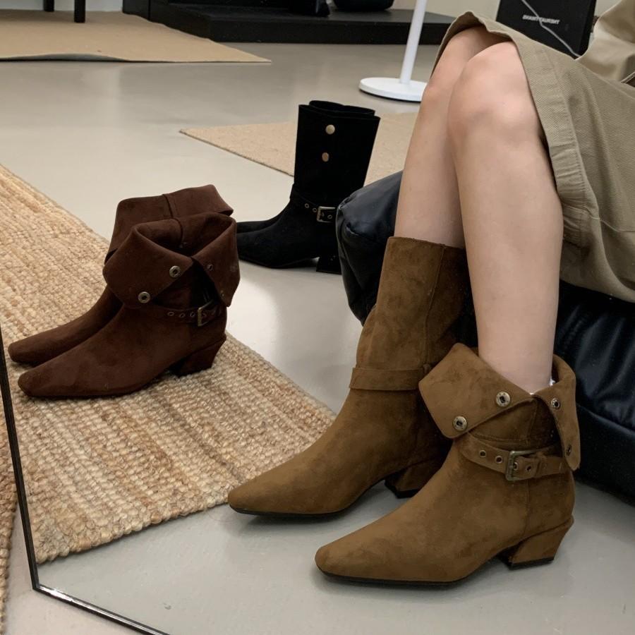 2025 new niche design sense two wear pile knight boots square head thick heel fashion boots wasteland wind western boots women