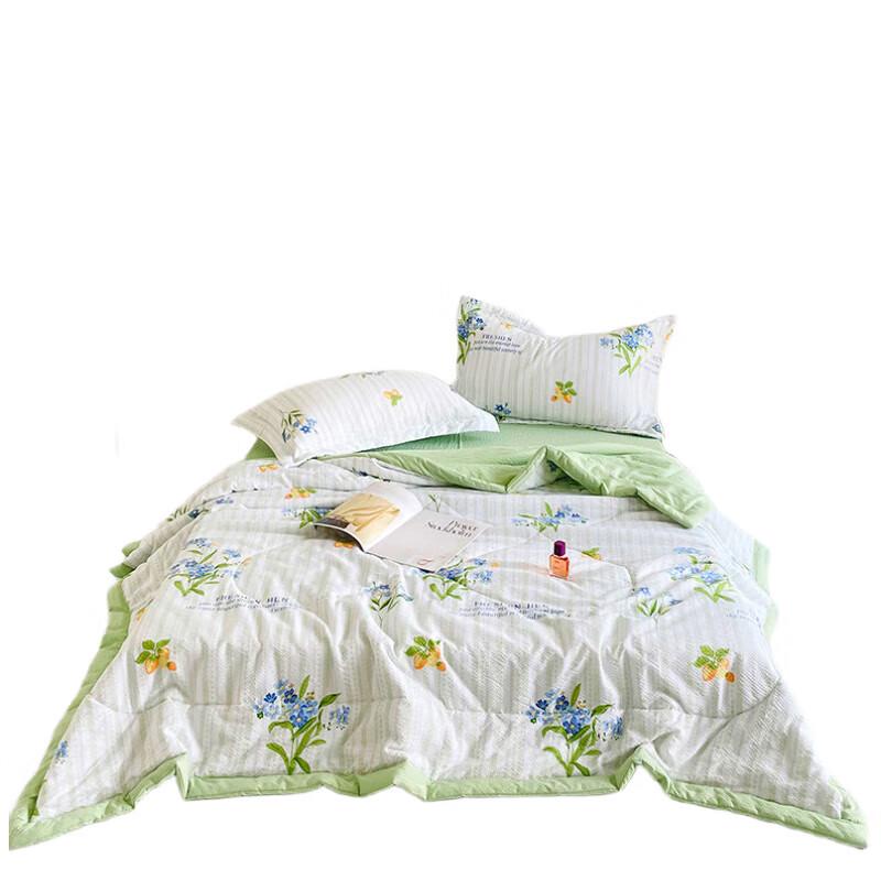 

Plover Green Grassland Seersucker Summer Quilt