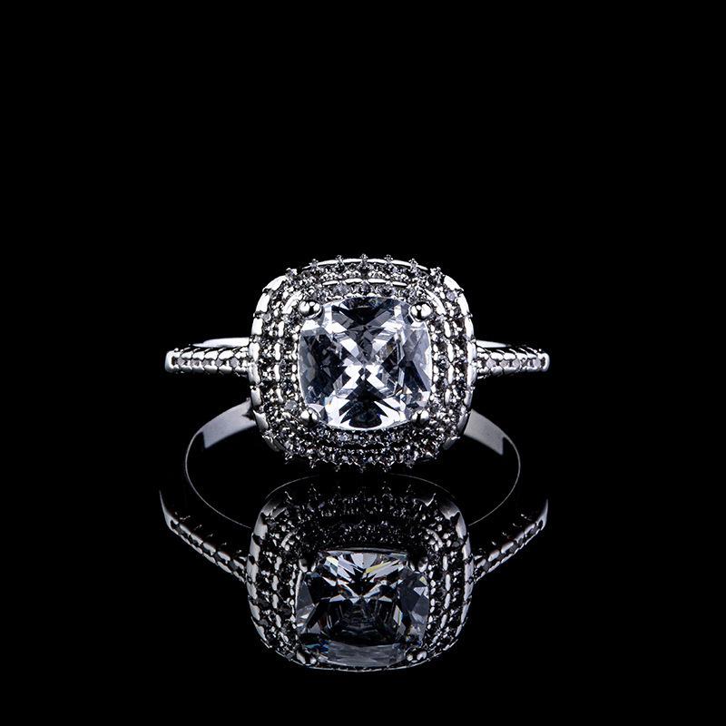 Classic Full Diamond Luxury Square Diamond Ring Women'S Micro-Inlaid Zircon Light Luxury High-End Wedding Ring Jewelry