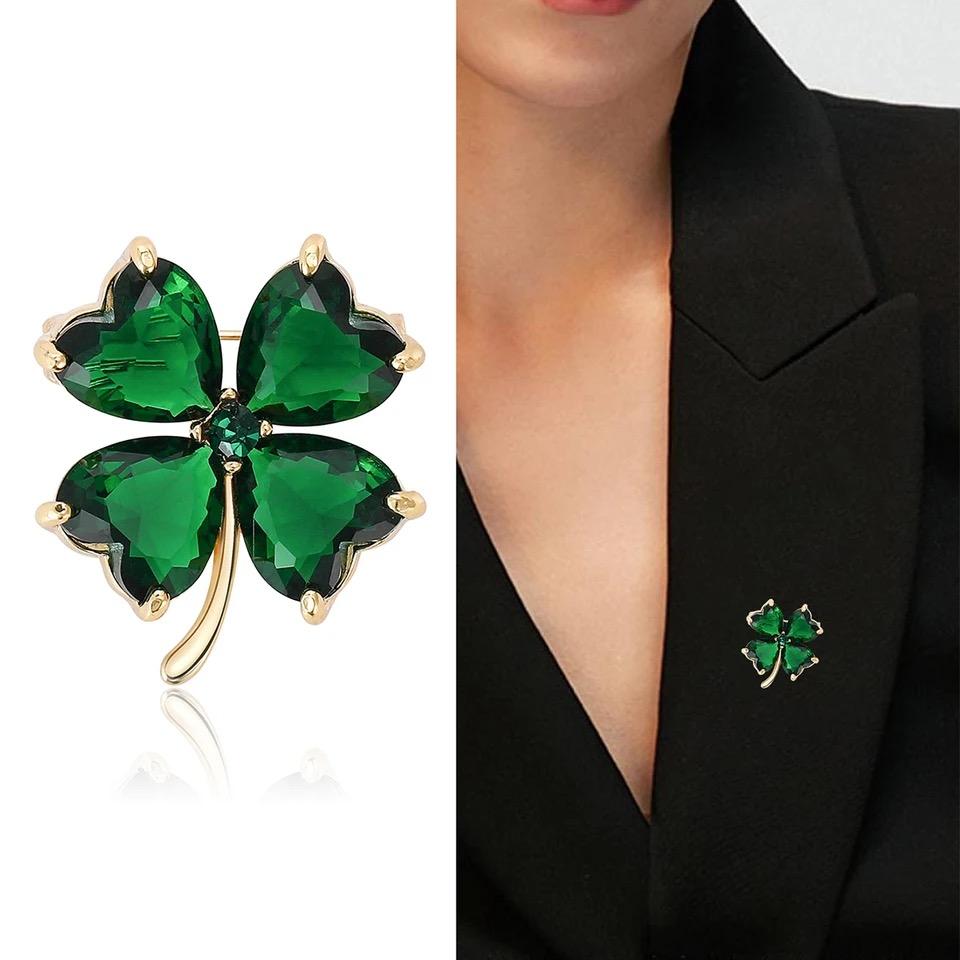 Delicate Green Crystal Lucky Four Leaf Clover Brooches for Women Retro Emerald Heart Lapel Pin Female Wedding Clothing Jewelry