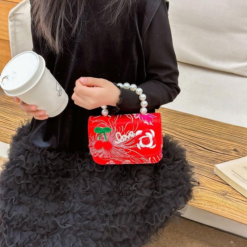 Unique And Fun Crossbody Bag For Little Girls With Heart And Bowknot Designs For Every Occasion