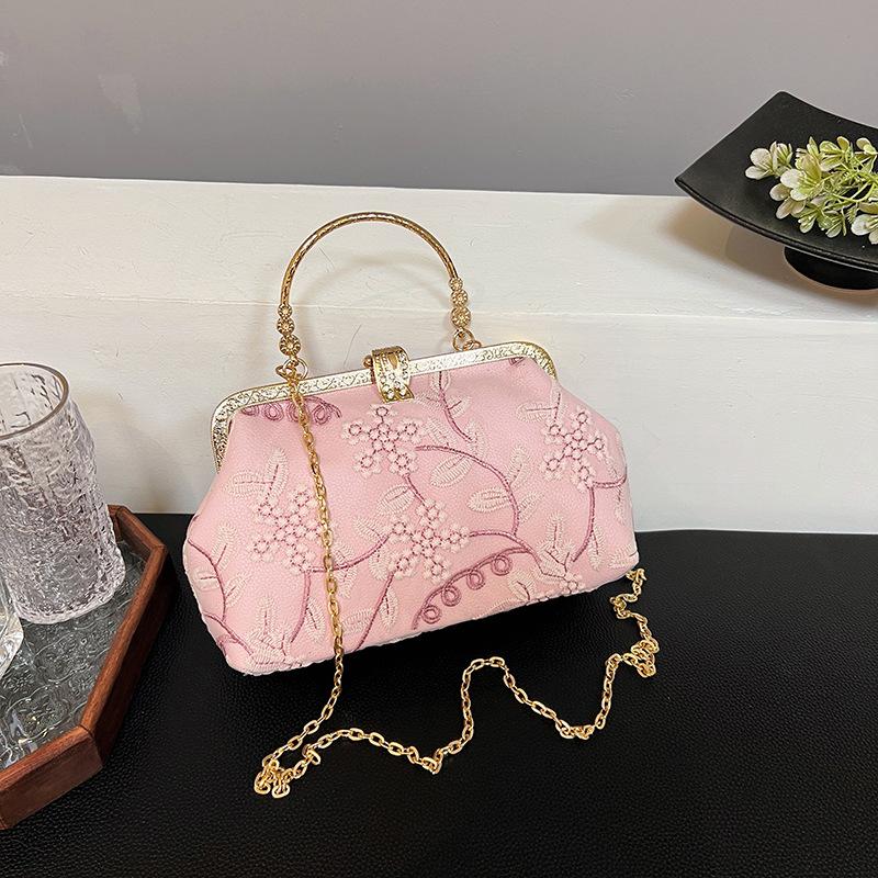 

Сумка вышитая ручная сумка с зажимом 2024 Новинка Универсальная сумка через плечо Банкетная сумка Женская сумка