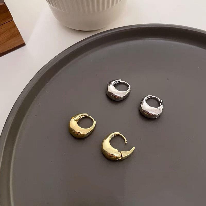 1Pair Geometric Ear Buckle Hoop Earrings For Women Girl Smooth Metal Round Circle Earring Light Luxury Punk Jewelry Gift