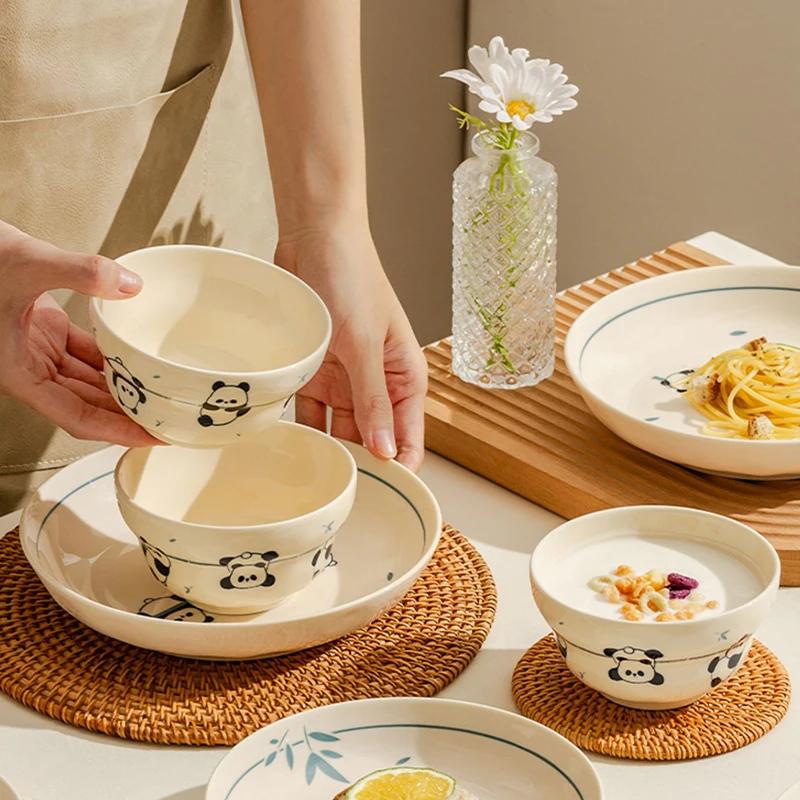 Módní roztomilý kreslený keramický talíř moderní čínský styl kulaté jídelní talíře narozeninové párty domácí nádobí rýžové misky