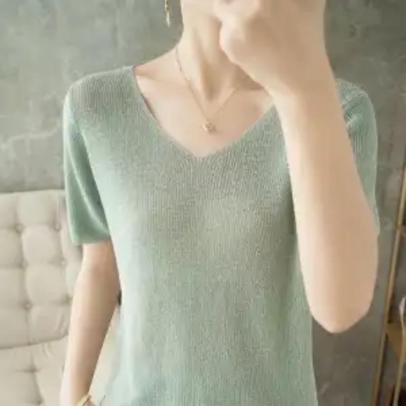Women's Light Gray V-Neck Knit Top Half Sleeve Slim Fit Casual T-Shirt