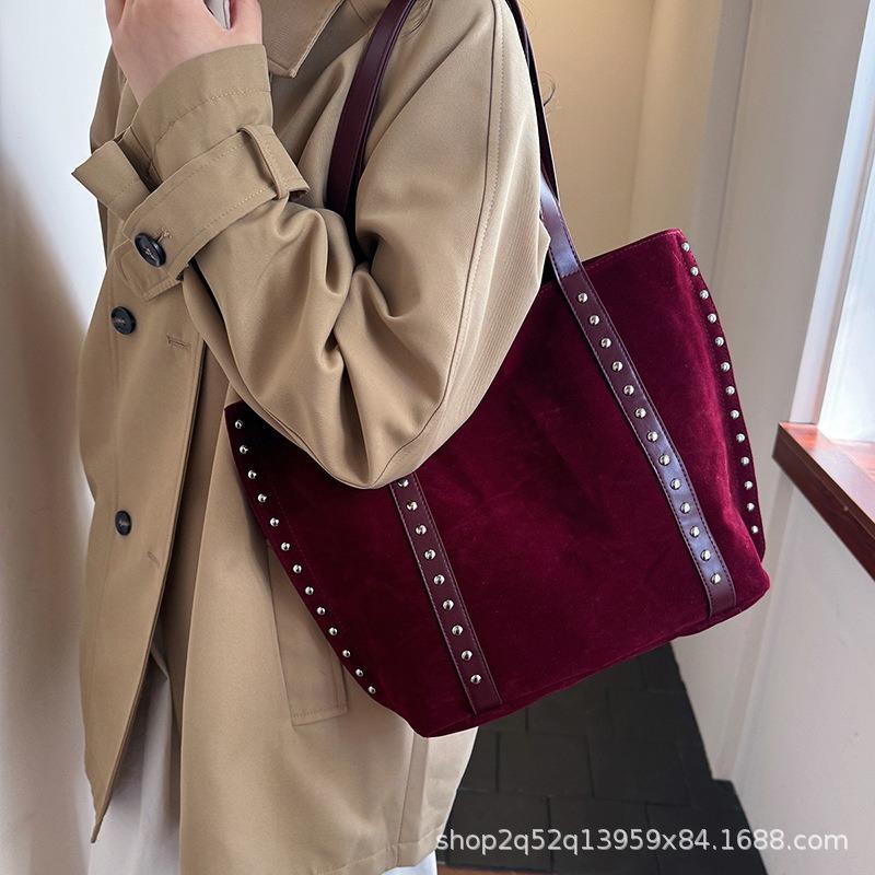Retro Matte Big Bag Women's New Large-capacity Shoulder Bag Feels Like Commuting Tote Bag To Work