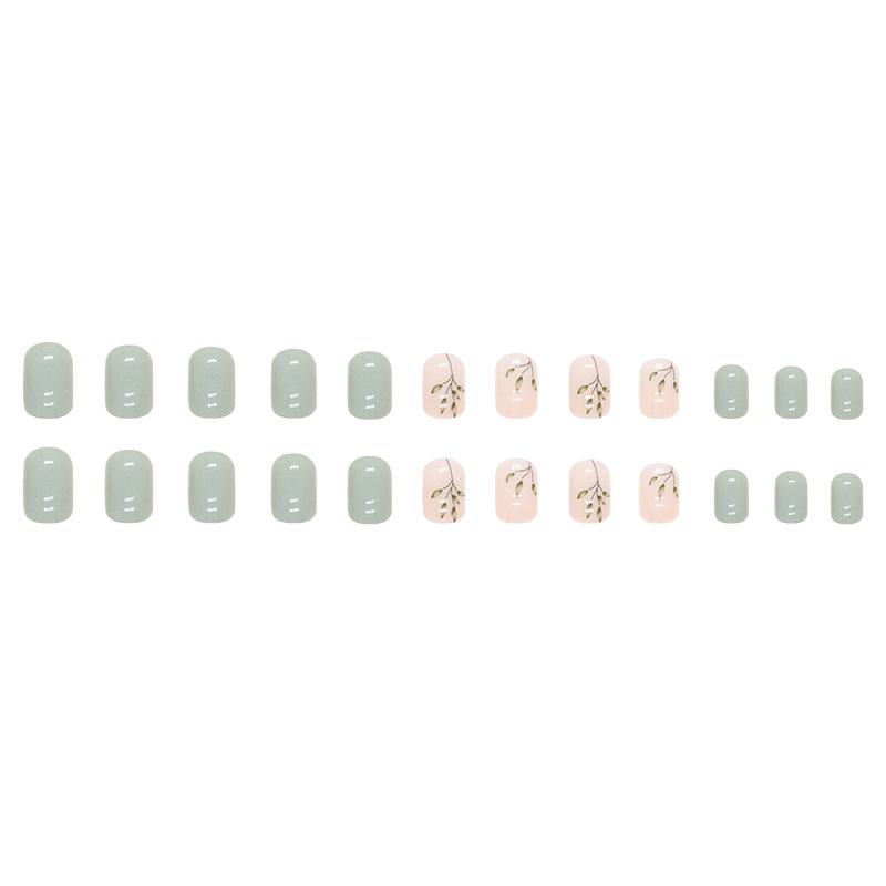 Natural Summer Fresh Short Manicure Elegant Lake Green Gradual Change Leaves Fake Nails Finished 24 Pieces Boxed Nail Pieces