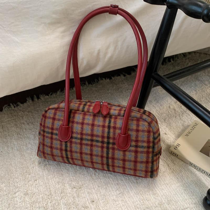 Plaid bag women's 2025 autumn new Korean version armpit bag high value retro niche shoulder portable small square bag
