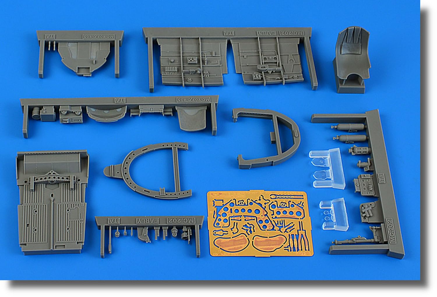 

Iris 1/32 Macchi MC.202 Folgore Cockpit Early Version (for Italeri) Plastic Model Kit Parts ARS2276 (Airplane)