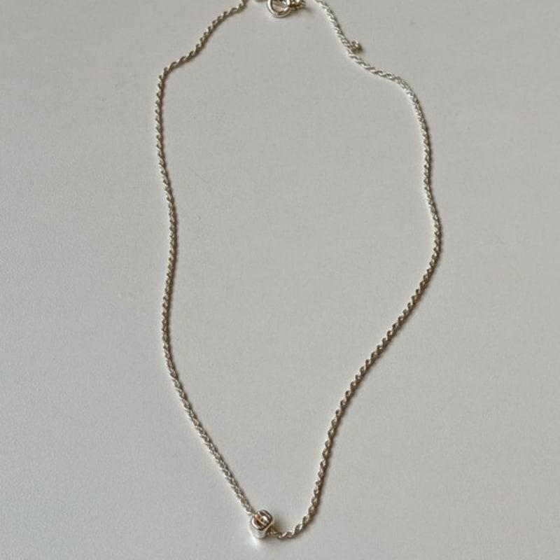 Evenesel Rome Necklace