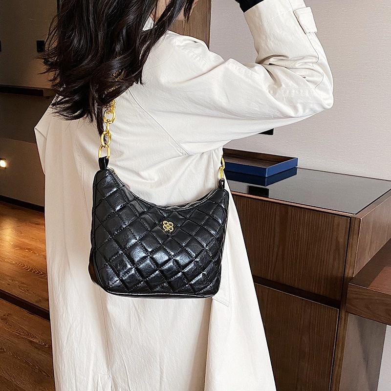 IELGY women's rhombus chain bag, commuter armpit bag can be one shoulder can be crossed