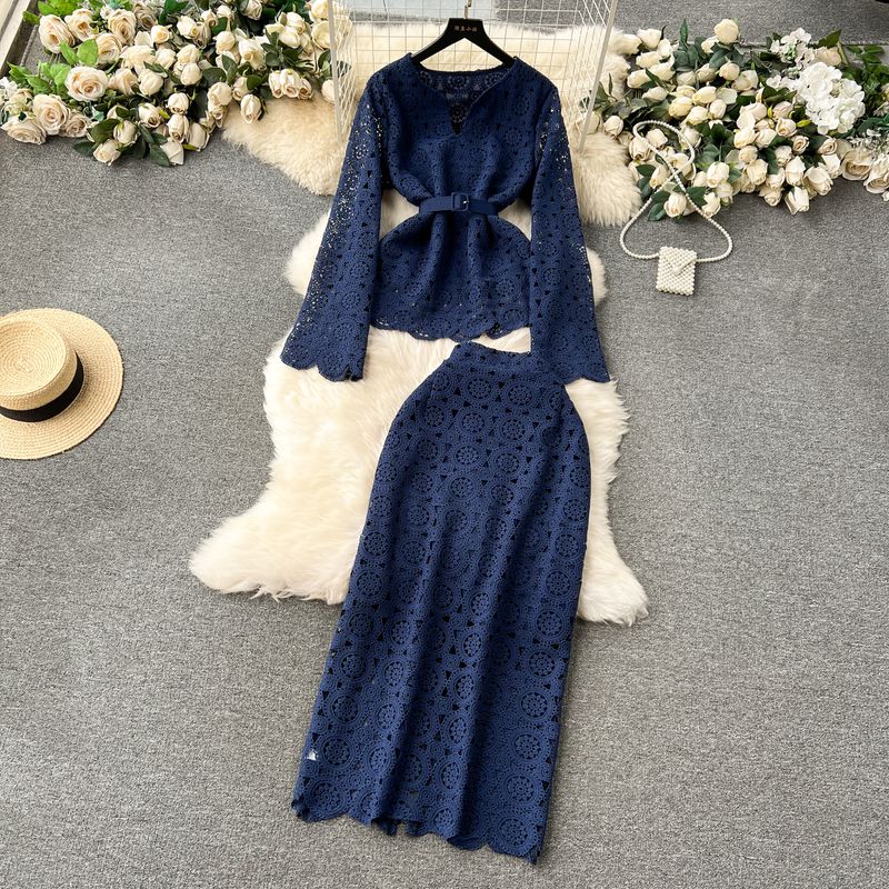 

Элегантная светская львица Тяжелая промышленность Рукав-колокол Миди Длинная длина Кружево Navy All yards