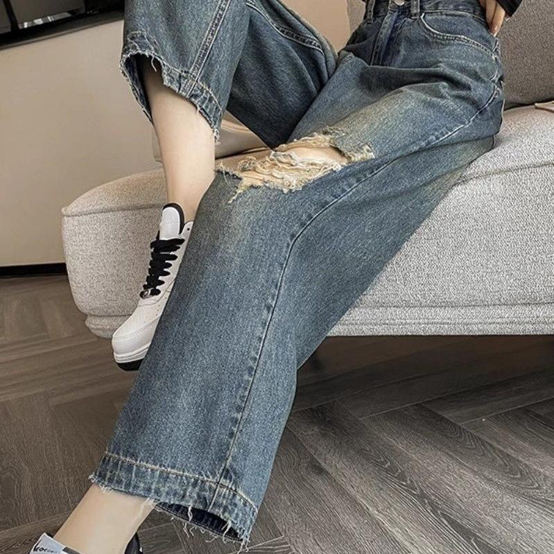 Hong Kong Retro Women's Ripped Slimming Wide-Leg Jeans, Nine-Tenth Length, Summer 2026 Style