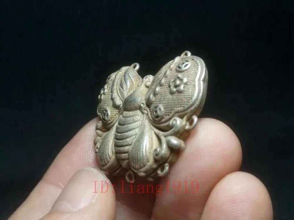Chinese Tibet Silver Carving Butterfly Necklace Pendant Old Collection Gift