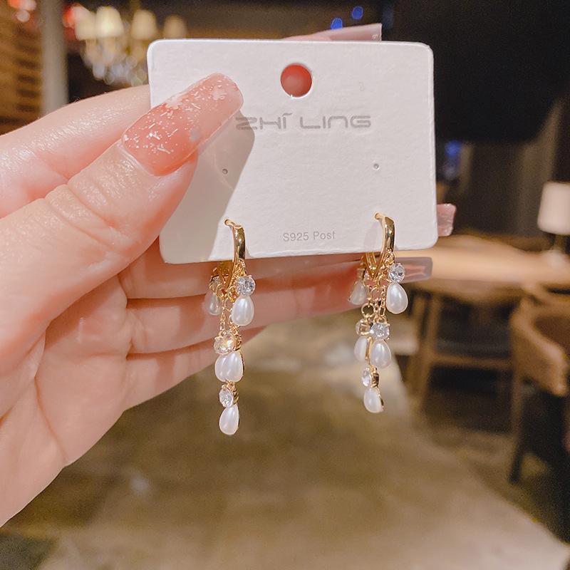 Neuer Modetrend, einzigartiges Design, elegante, zarte, leichte Luxus-Perlenquastenohrringe, hochwertiger Schmuck, Partygeschenke für Frauen