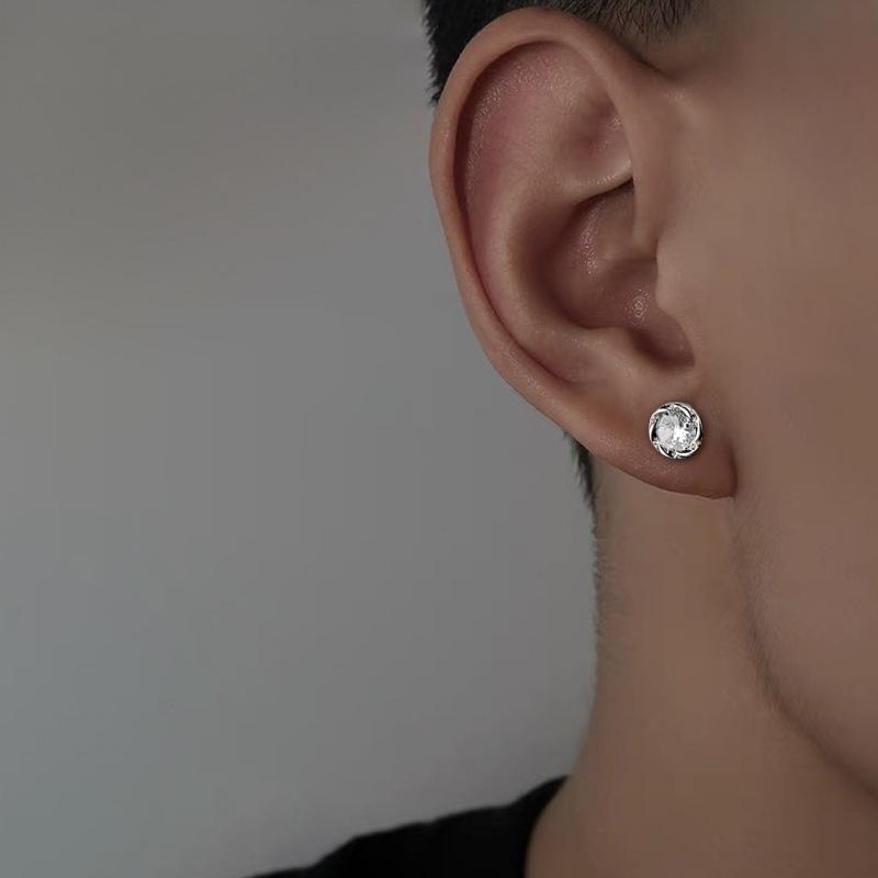 Earrings with Tiny Inlaid Zirconia, Elegant Ear Studs for Nourishing Ear Piercings, Showcasing Individuality.