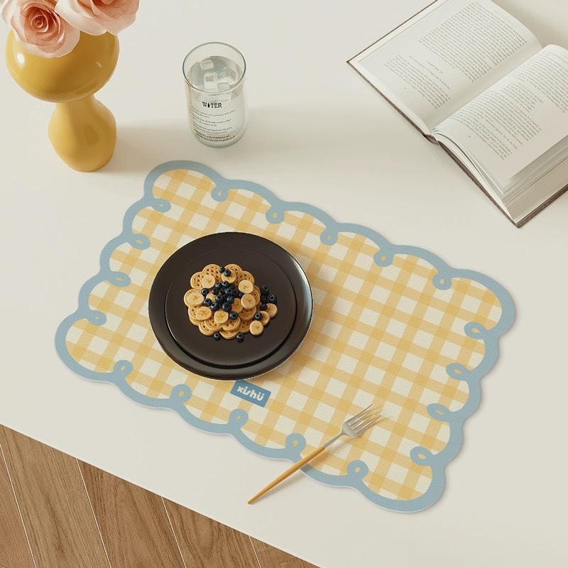 Dining Room Placemats Dopamine Grid Oil-Proof Waterproof Pu Leather Table Mat Heat-Resistant Kitchen Tableware Bistro Bar Home