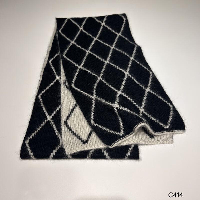 G·TENNA Women's Diamond Double-Sided Cashmere Scarf