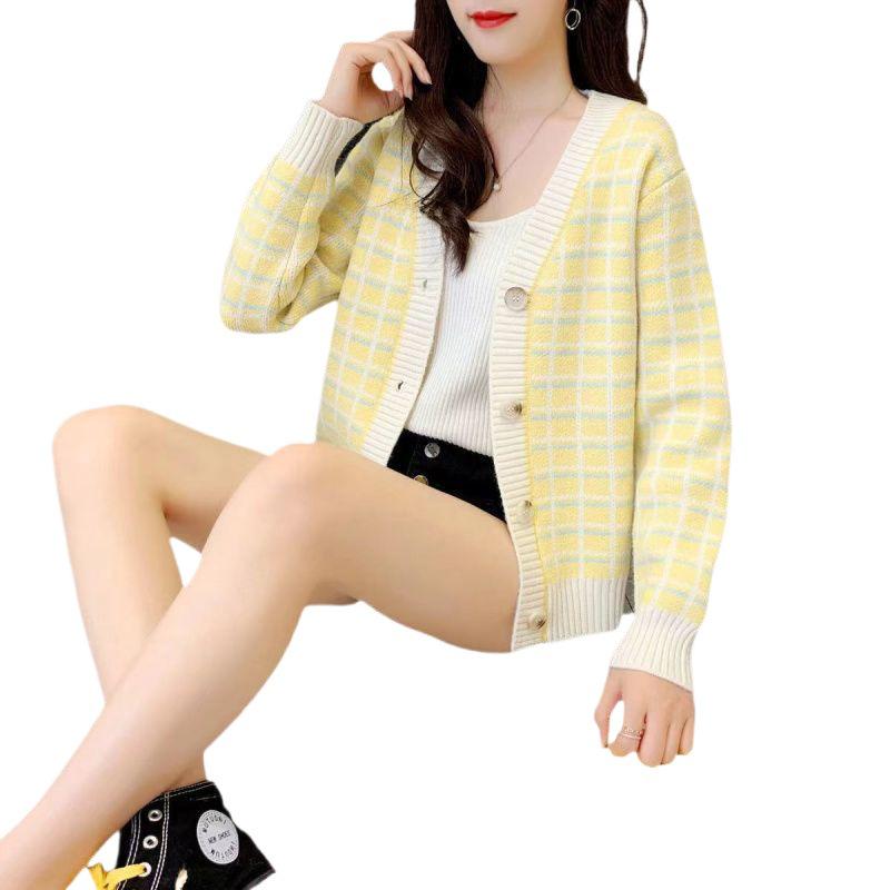 Women's V-Neck Plaid Knit Cardigan, Single-Breasted, Loose Fit, Petite Size, Gentle Style, Suitable for Spring/Autumn