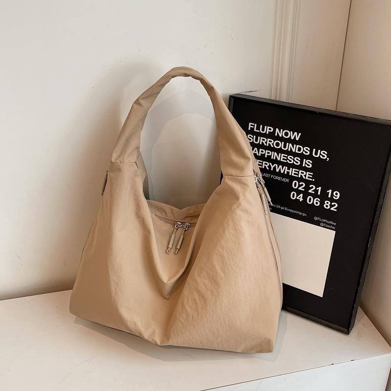 Nylon Underarm Bag Women's Shoulder Bag Large Capacity Commuter Tote Bag