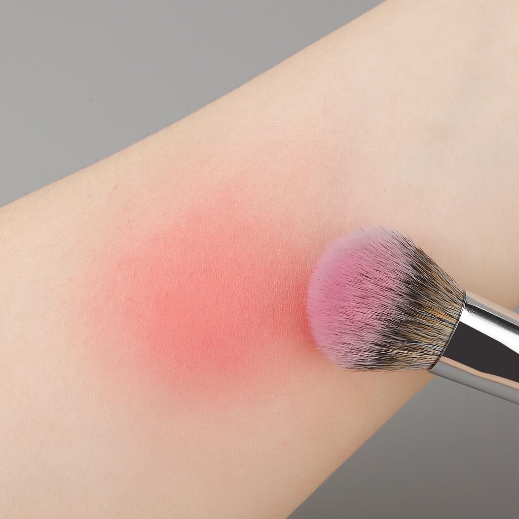 Peach Heart Blusher Brush Powder Blush Cream Liquid Blush Makeup Brushes Flat Small Precise Blush Brush Makeup Tools