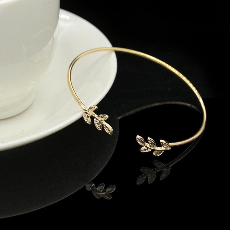 

New Fashion Leaf Open Cuff for Women Gold Color Metal Punk Personality Open Bangle Pulseiras Pulseira Feminin Tiny Hand Zircon