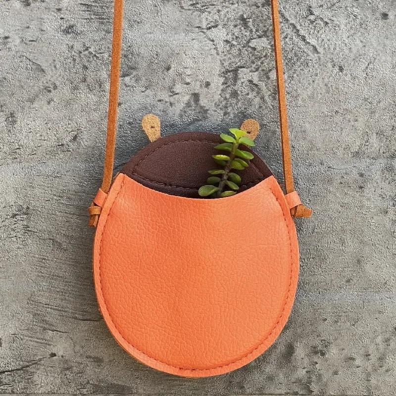 1Pcs Fruit Small Shoulder Bag for Boys and Girls Street Photography Decoration Bag INS Children's Bag Cute Cartoon Beetle Wallet
