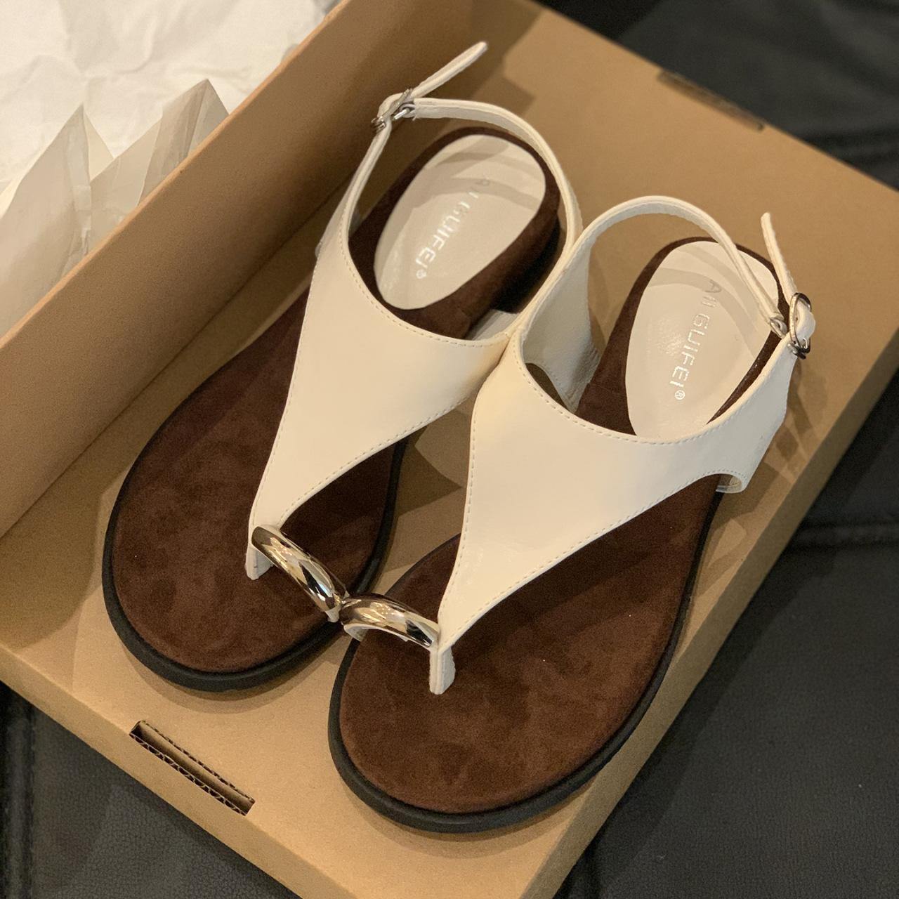 

French high-end platform sandals women s 2025 new summer wear heightening fairy wind cover toe Roman shoes 35 бежевий