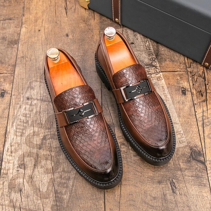 

Foreign trade British style men s small leather shoes trend large size Korean version round head foot leather shoes casual men s shoes 45