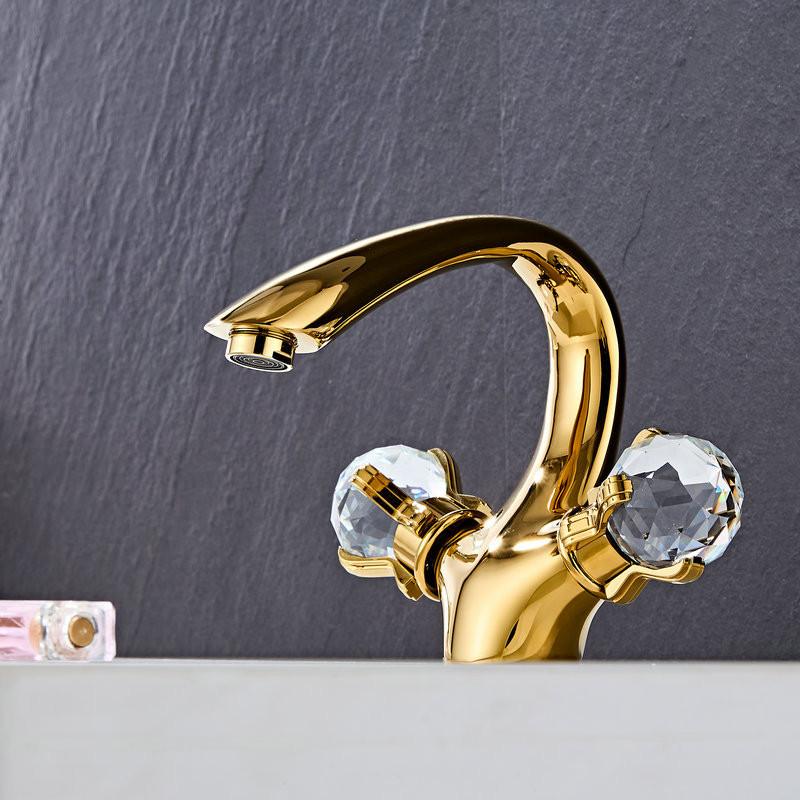 

Золотой Смеситель для Ванной Комнаты Латунный Двуручковый Смеситель для Раковины в Ванной Комнате Смеситель для Холодной и Горячей Воды Смеситель для Умывальника Кран для Раковины Настенный Кран золотой